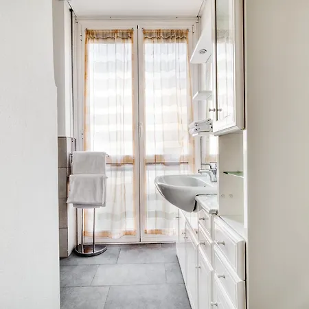 Hostmate - - Lunigiana - Stazione Apartament *