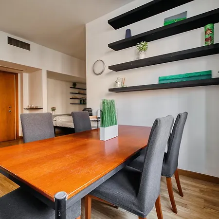 Hostmate - - Lunigiana - Stazione Apartament Mediolan