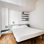 Hostmate - - Lunigiana - Stazione * Milán